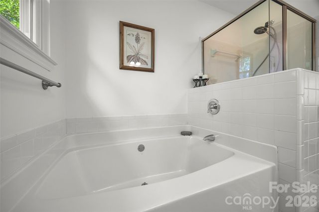 8607 Piccone Brook Lane, Charlotte, NC 28216