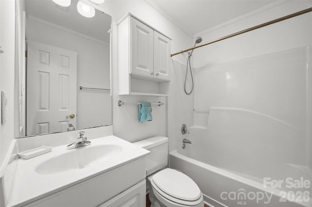 8607 Piccone Brook Lane, Charlotte, NC 28216