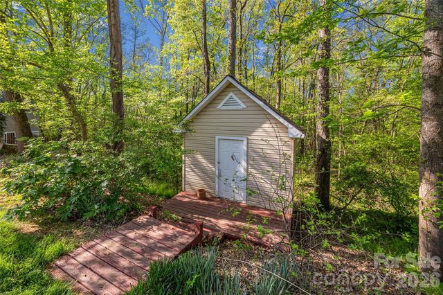 8607 Piccone Brook Lane, Charlotte, NC 28216