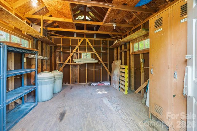 8607 Piccone Brook Lane, Charlotte, NC 28216