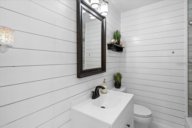 6083 50TH AVENUE N, Kenneth City, FL 33709