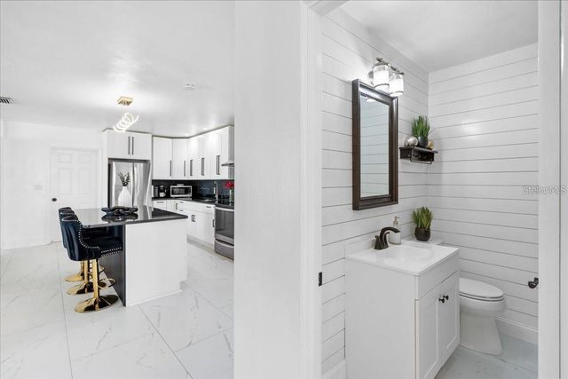 6083 50TH AVENUE N, Kenneth City, FL 33709