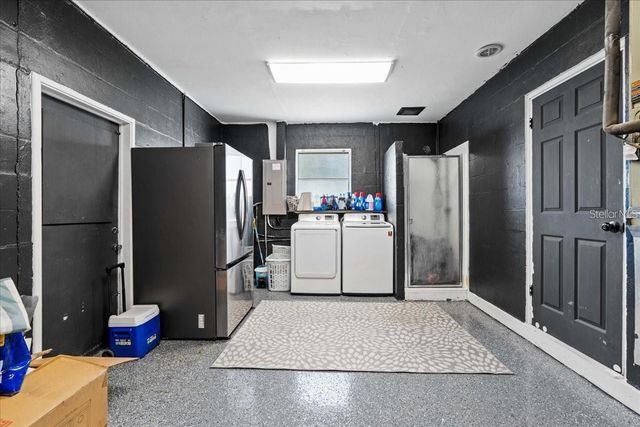 6083 50TH AVENUE N, Kenneth City, FL 33709