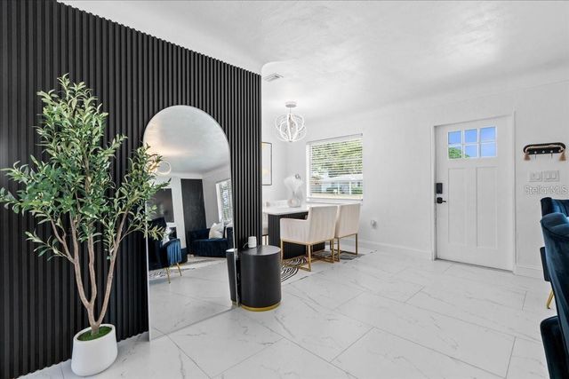 6083 50TH AVENUE N, Kenneth City, FL 33709