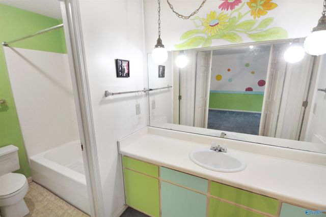 414 S Market Street, Scottsboro, AL 35768