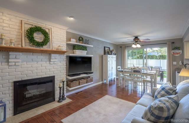 3627 Bristol Drive, Troy, MI 48083