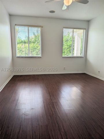 911 Phoenix Way, Weston, FL 33327