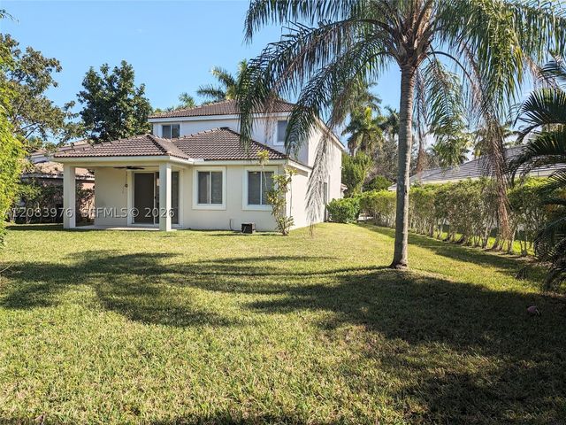 911 Phoenix Way, Weston, FL 33327