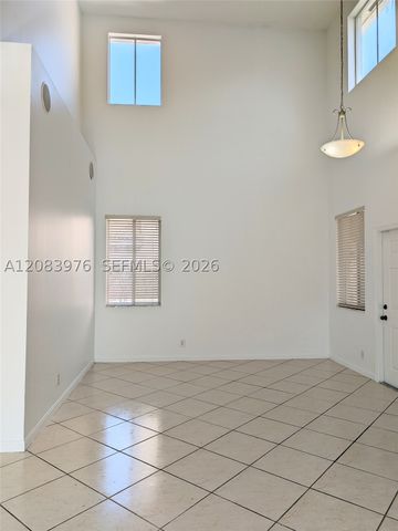 911 Phoenix Way, Weston, FL 33327