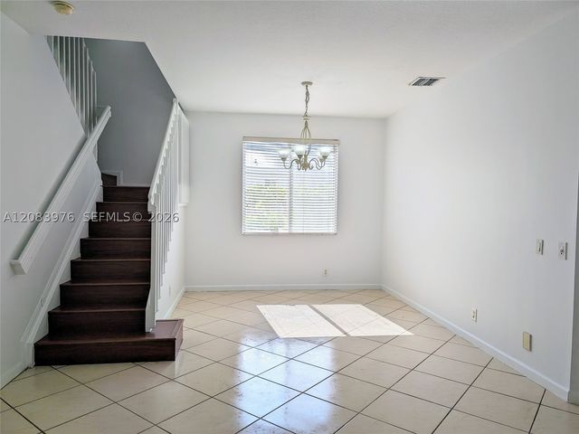 911 Phoenix Way, Weston, FL 33327