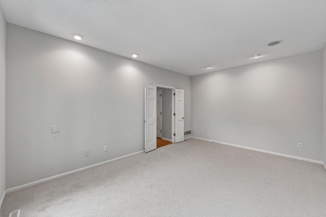 4168 Cashell Glen, Eagan, MN 55122