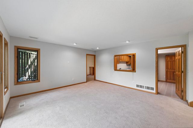 4168 Cashell Glen, Eagan, MN 55122
