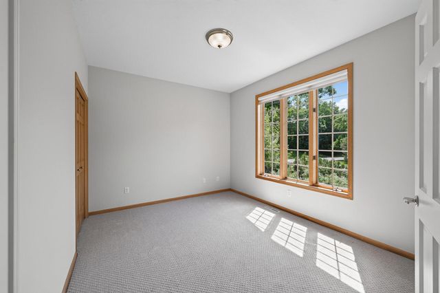 4168 Cashell Glen, Eagan, MN 55122