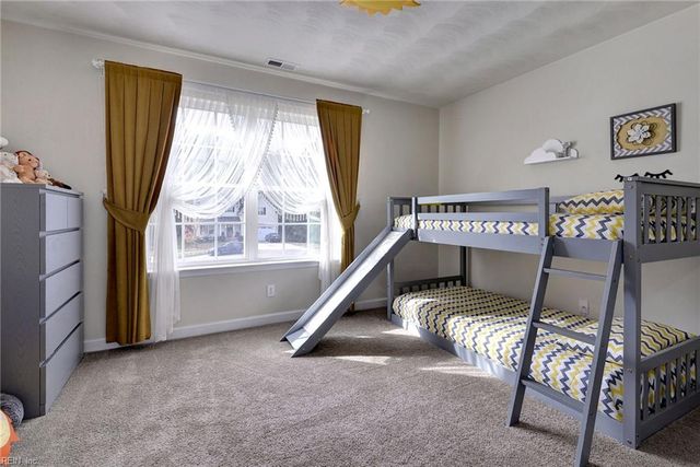 14 Firefly LN, Hampton, VA 23666