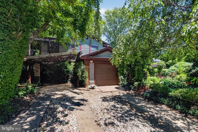997 N SYCAMORE ST, Falls Church, VA 22046