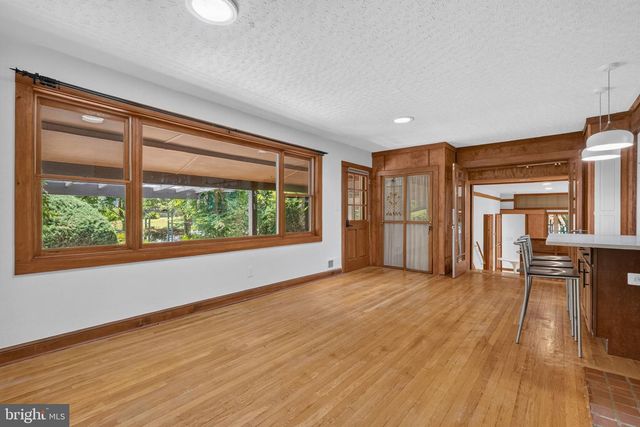997 N SYCAMORE ST, Falls Church, VA 22046