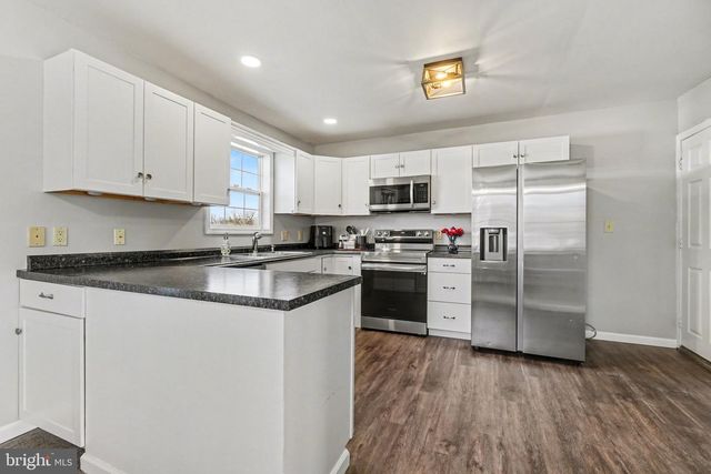 420 FAIRVIEW AVENUE, Waynesboro, PA 17268