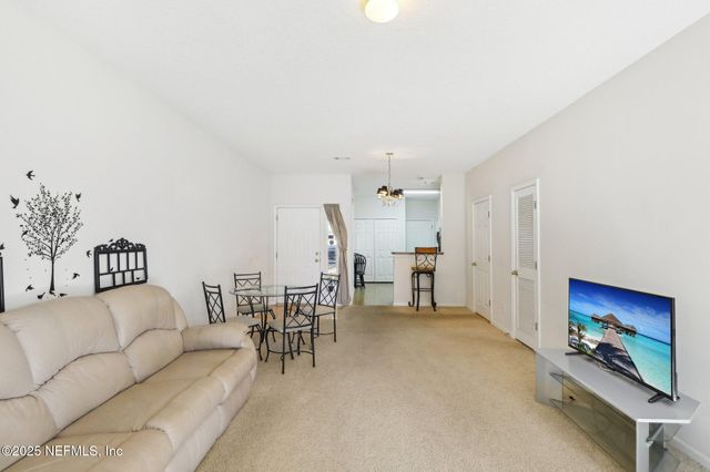 7826 MELVIN Road, Jacksonville, FL 32210