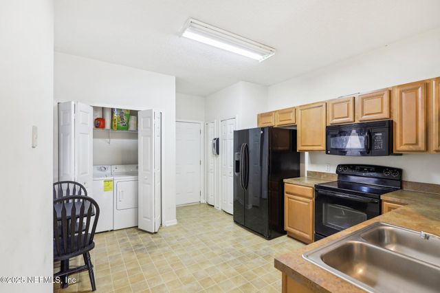 7826 MELVIN Road, Jacksonville, FL 32210