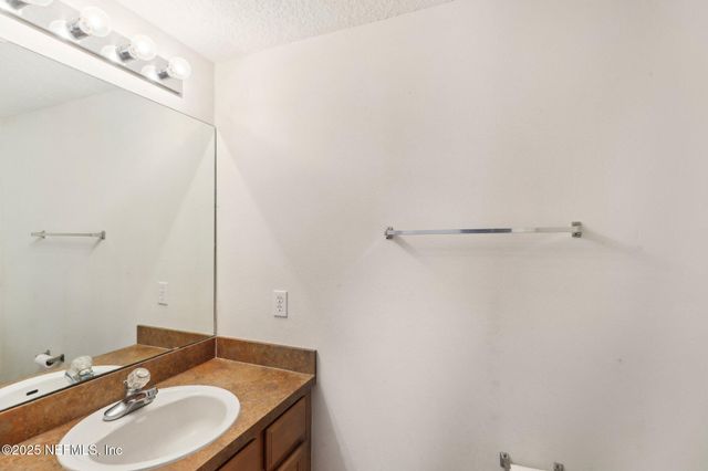 7826 MELVIN Road, Jacksonville, FL 32210