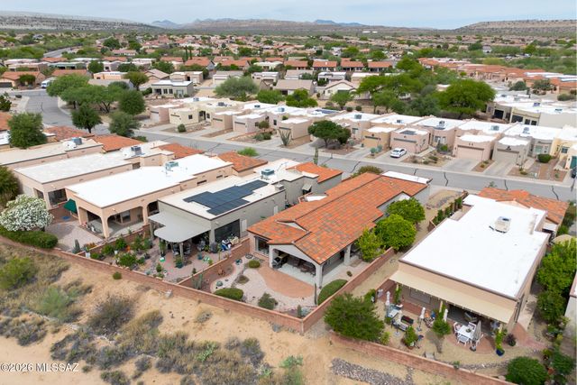 312 N Royal Bell Drive, Green Valley, AZ 85614
