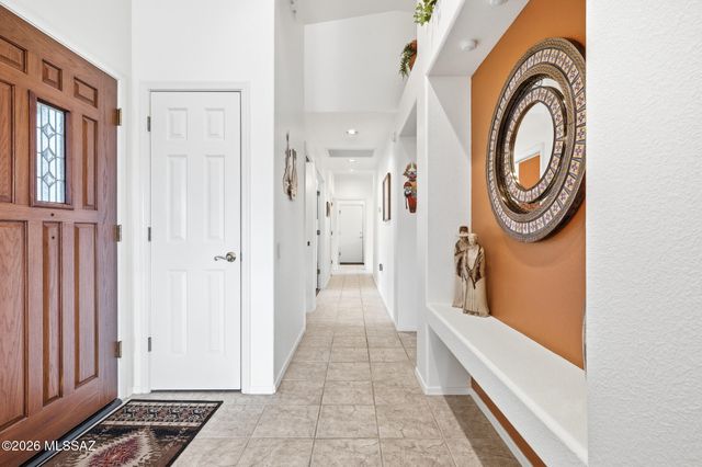 312 N Royal Bell Drive, Green Valley, AZ 85614