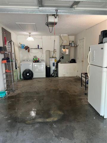 1120 S MARY STREET, Eustis, FL 32726