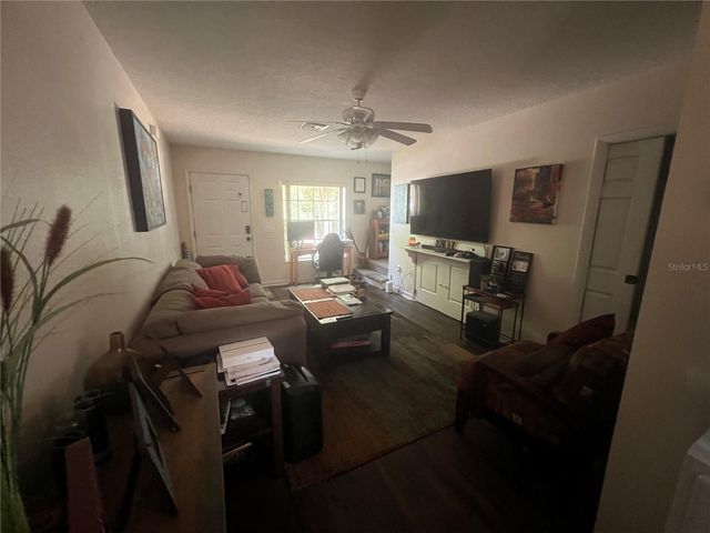 1120 S MARY STREET, Eustis, FL 32726