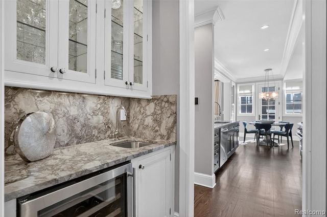 277 W Brown Street, Birmingham, MI 48009