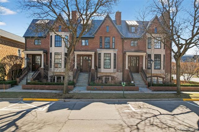 277 W Brown Street, Birmingham, MI 48009