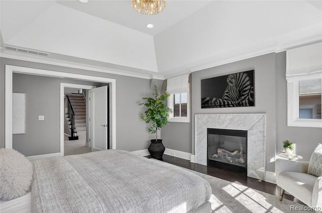 277 W Brown Street, Birmingham, MI 48009