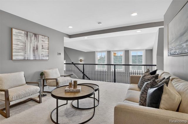 277 W Brown Street, Birmingham, MI 48009