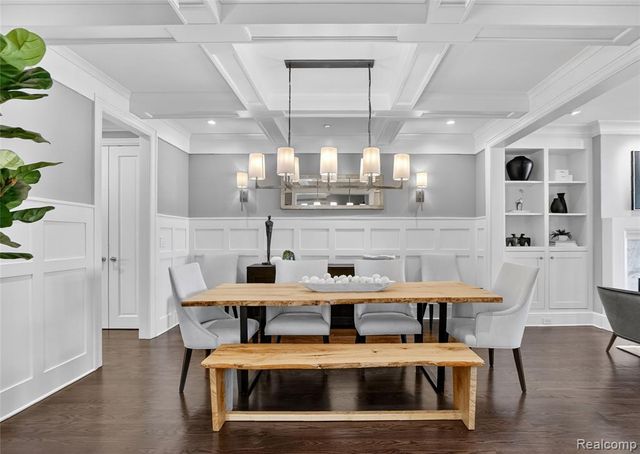 277 W Brown Street, Birmingham, MI 48009