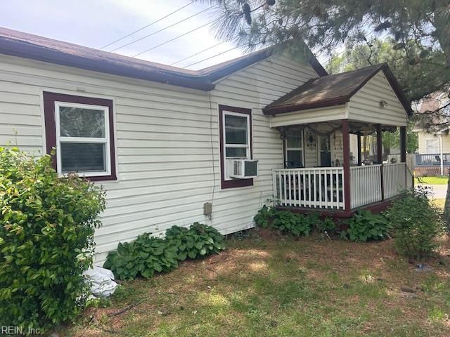 404 Hunter ST, Suffolk, VA 23434