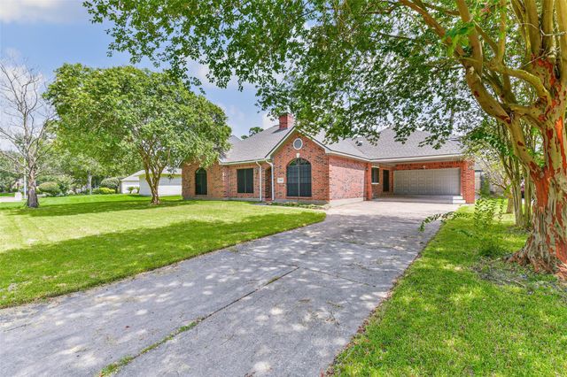 8022 17th Green Drive, Humble, TX 77346