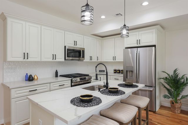 206 WILLOW AVE, Garwood, NJ 07027
