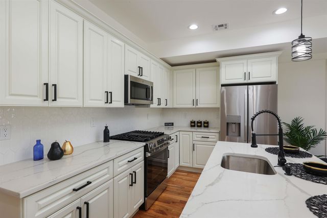 206 WILLOW AVE, Garwood, NJ 07027