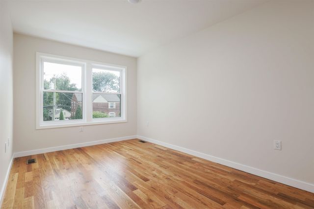 206 WILLOW AVE, Garwood, NJ 07027