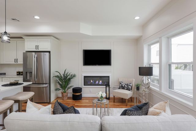 206 WILLOW AVE, Garwood, NJ 07027
