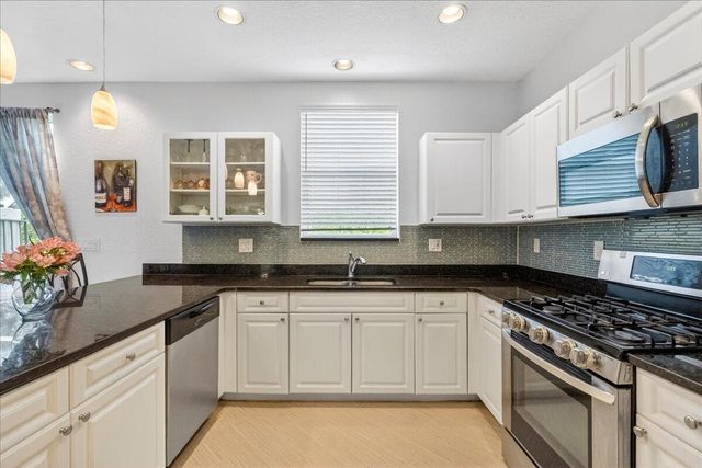 117 Spruce Street, Boynton Beach, FL 33426