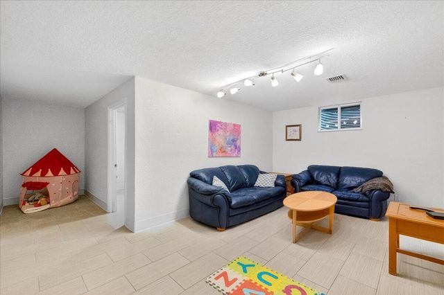 117 Spruce Street, Boynton Beach, FL 33426