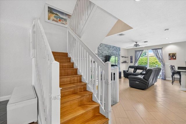 117 Spruce Street, Boynton Beach, FL 33426