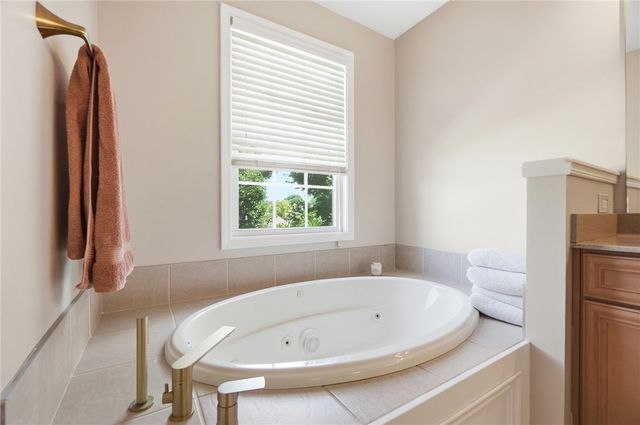 2820 Arbor Pointe Drive, Middletown, OH 45042