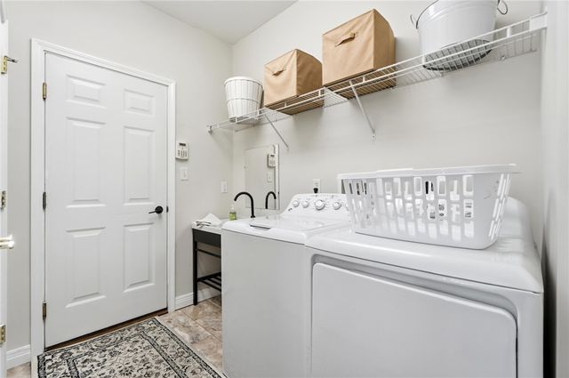 2820 Arbor Pointe Drive, Middletown, OH 45042