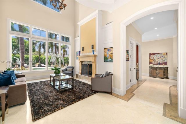 8010 Ponce De Leon Road, Miami, FL 33143