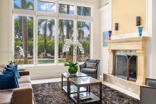 8010 Ponce De Leon Road, Miami, FL 33143