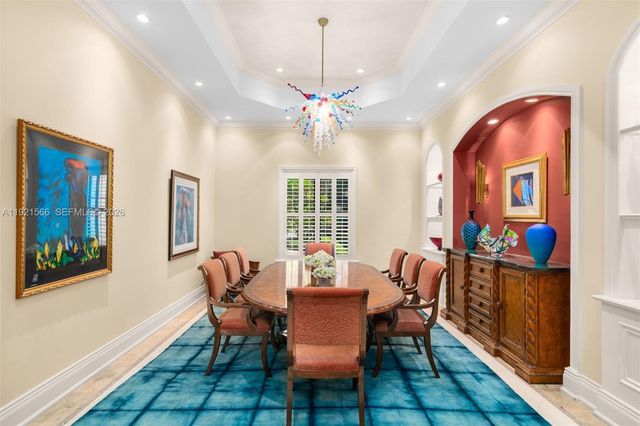 8010 Ponce De Leon Road, Miami, FL 33143