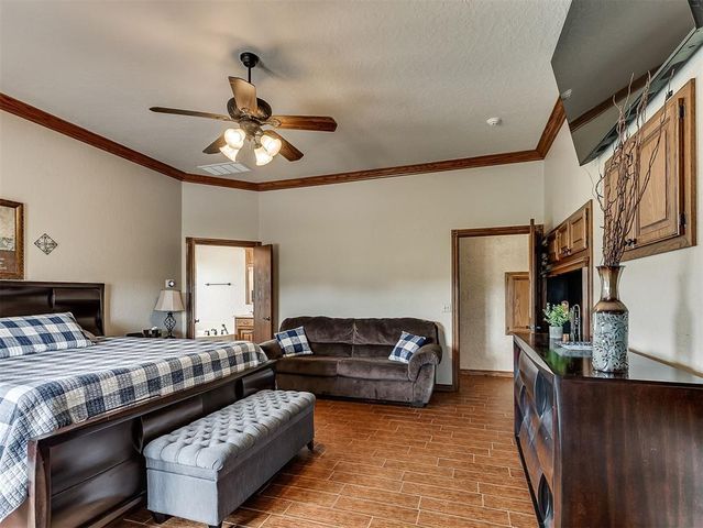 921 Hannah Dr, Tuttle, OK 73089