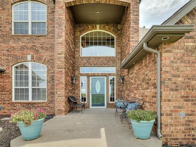 921 Hannah Dr, Tuttle, OK 73089