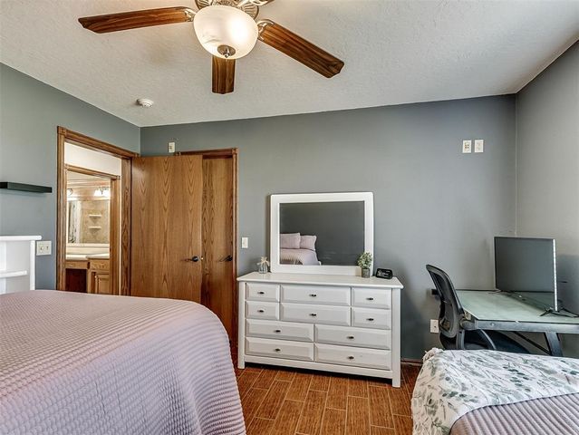921 Hannah Dr, Tuttle, OK 73089